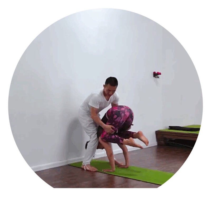 二讲并腿前屈慢起手倒立的辅助技巧!