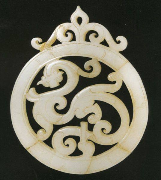 西汉螭虎纹玉佩——出土于大葆台二号墓