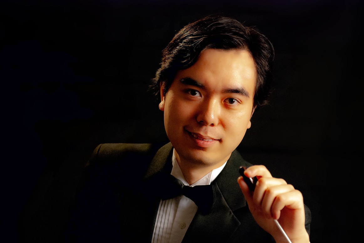 美国米苏拉市dolce canto合唱团艺术总监,美国奥克拉荷马大学合唱指挥