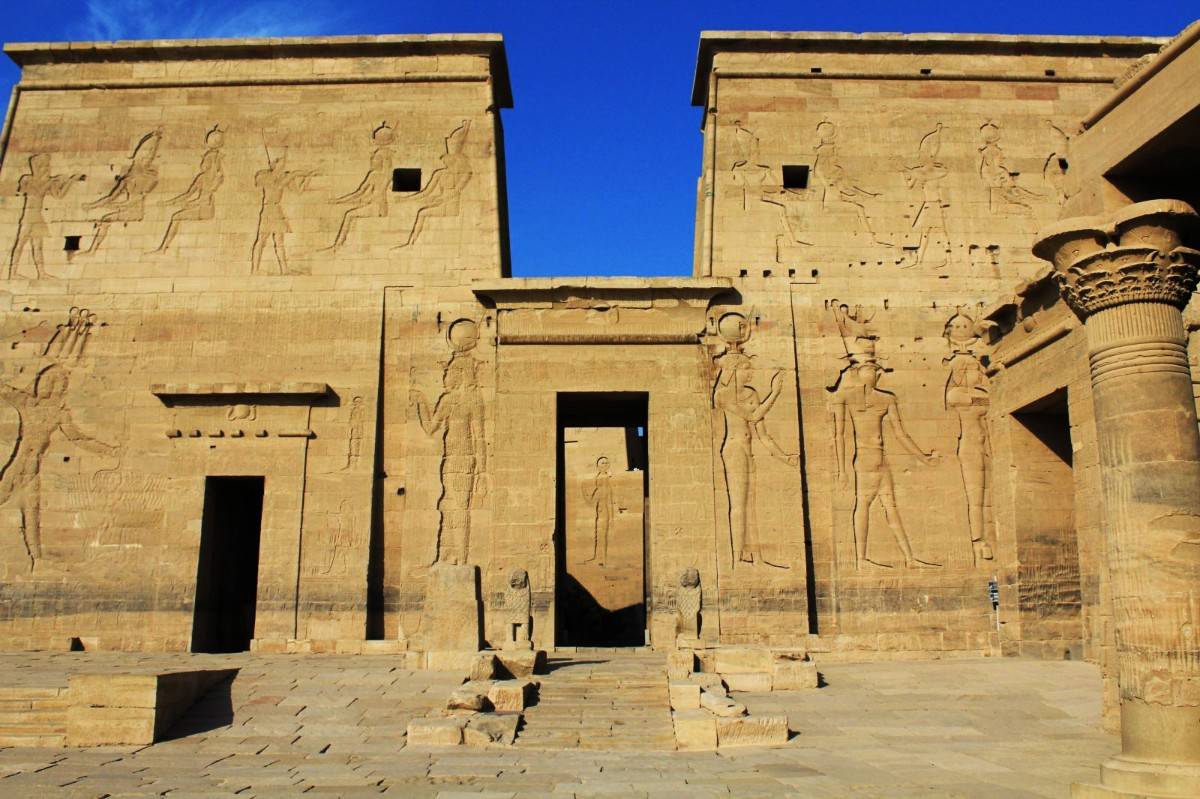 古埃及菲莱神庙大门.jpg