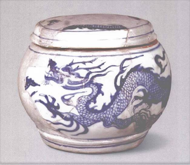 地黑花"赵卞入蜀"人物故事纹瓷枕 ▲保定窖藏出土元代青花釉里红盖罐